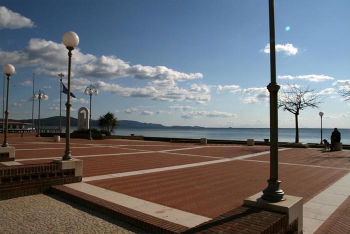 Albergo Golfo フォッローニカ エクステリア 写真