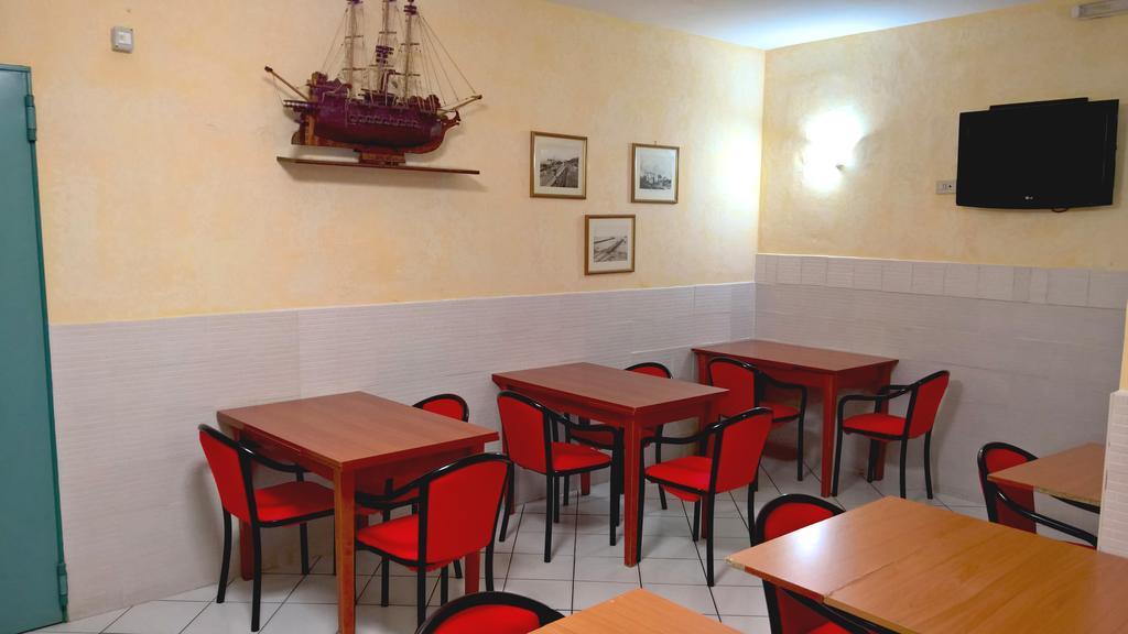 Albergo Golfo フォッローニカ エクステリア 写真