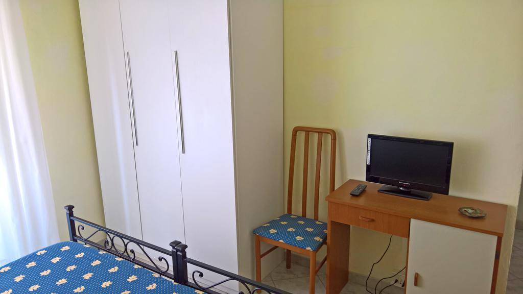 Albergo Golfo フォッローニカ エクステリア 写真