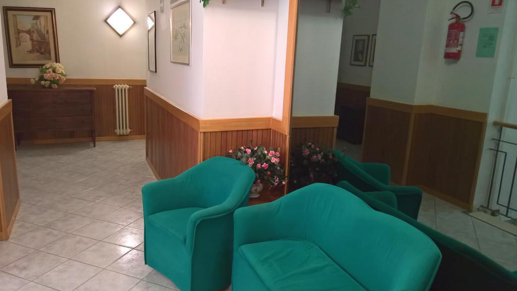 Albergo Golfo フォッローニカ エクステリア 写真