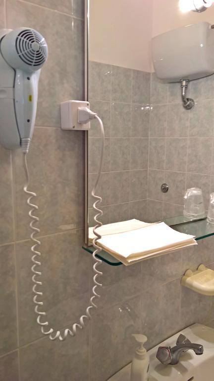 Albergo Golfo フォッローニカ エクステリア 写真