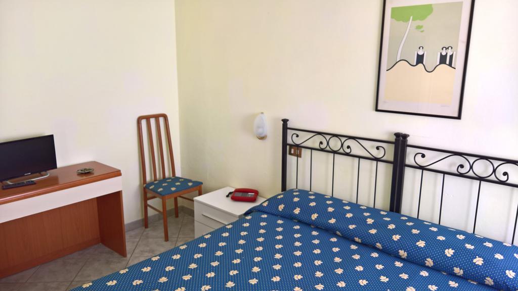 Albergo Golfo フォッローニカ エクステリア 写真