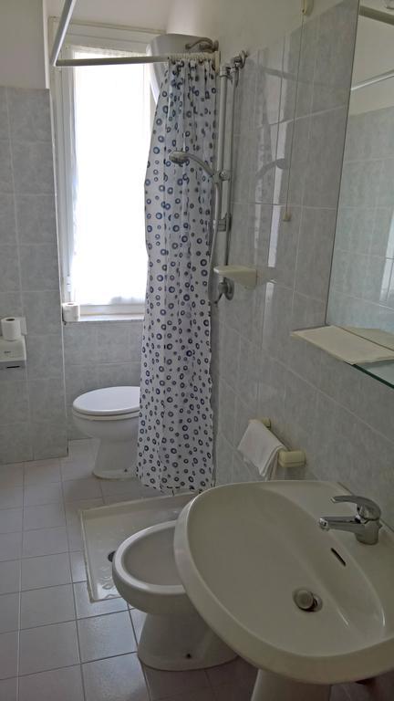 Albergo Golfo フォッローニカ エクステリア 写真