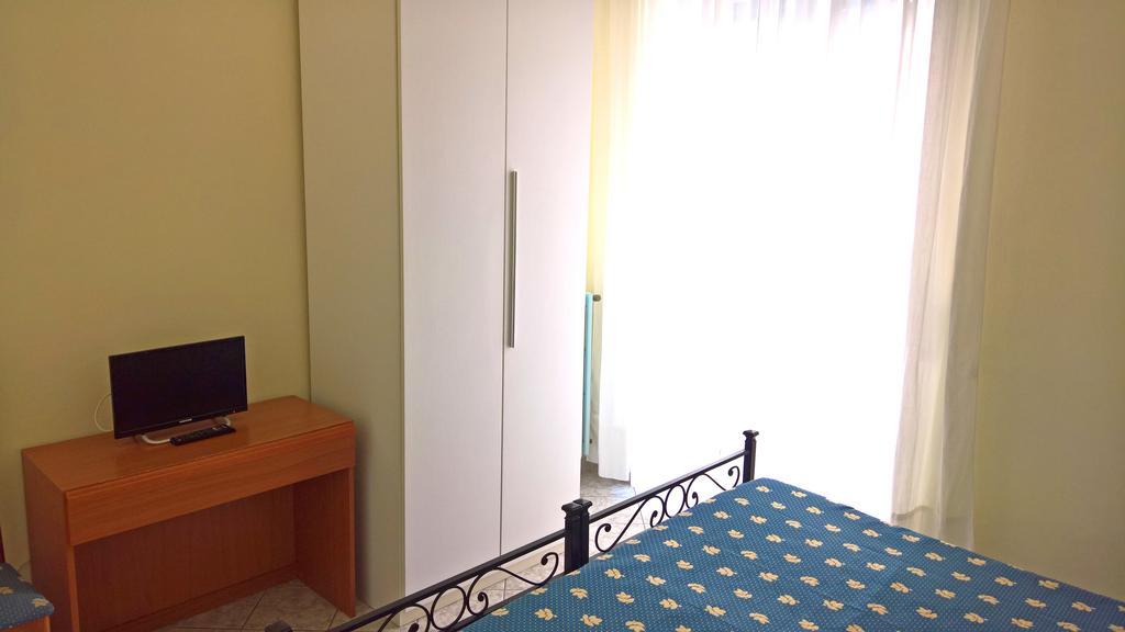 Albergo Golfo フォッローニカ エクステリア 写真