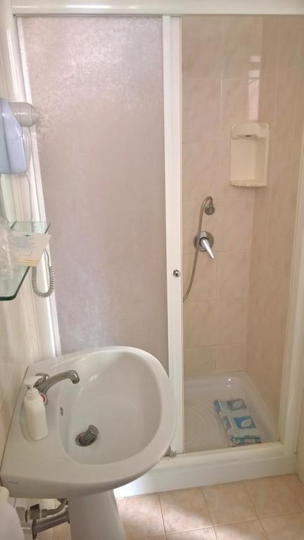 Albergo Golfo フォッローニカ エクステリア 写真